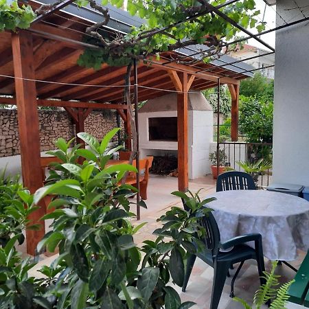 Apartments Sikirica โตรกีร์ ภายนอก รูปภาพ